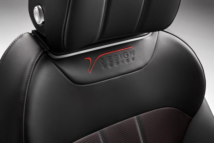 Детали интерьера Bentley Bentayga V8 Design Series 2019 года  (фото 6 из 9)